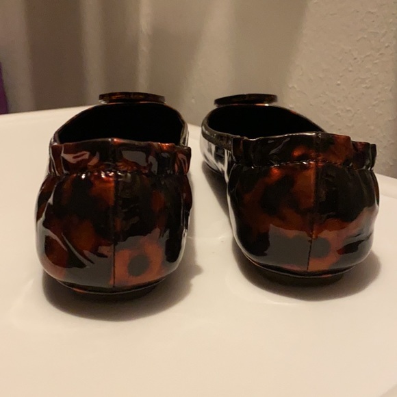 Tory Burch Minnie Travel Ballet Flat with logo - Picture 4 of 5